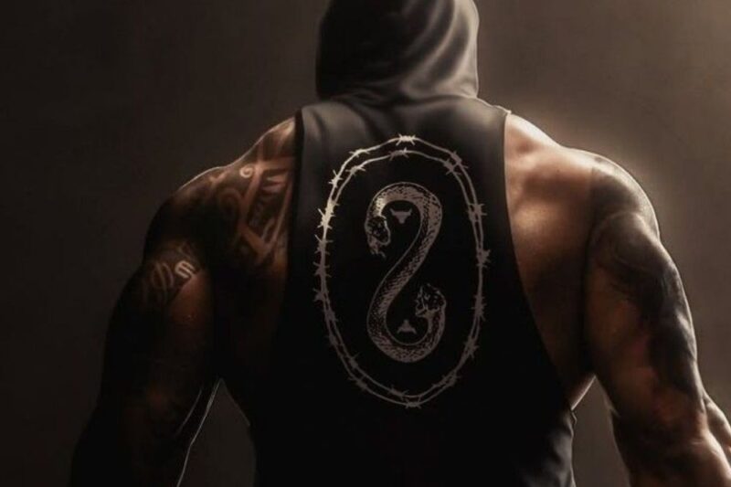 Motivational gym workout showing discipline, strength, and bodybuilding transformation